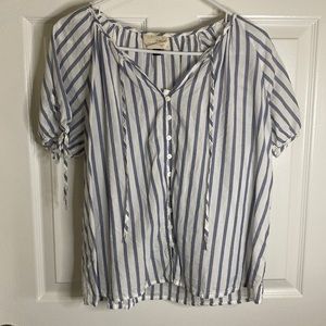 Summer Top with details on sleeve